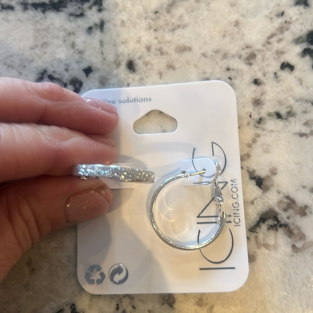 Spark Hoops - Picture 3 of 5
